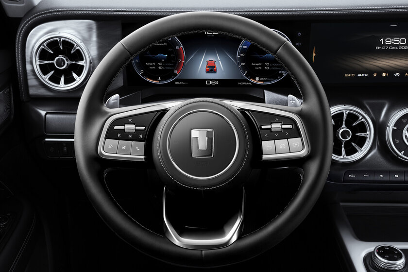 Объявлены комплектации и цены обновлённого внедорожника Tank 300 в России