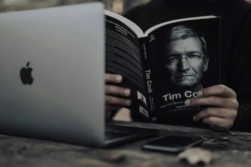 Тим Кук уйдёт с поста главы Apple уже в 2026 году — инсайдеры