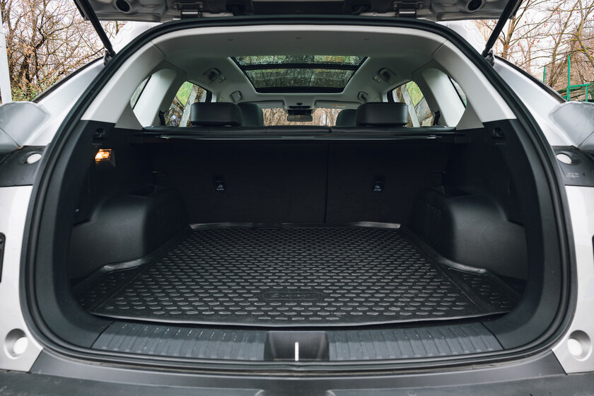 Тестирую автомобиль в базовой комплектации, а не с «полным фаршем». Обзор Bestune T90 — Знакомство. 13