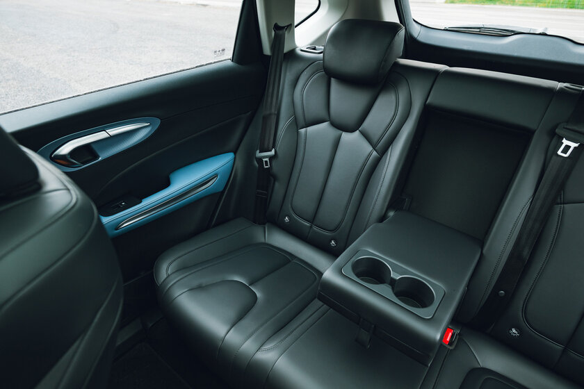 Тестирую автомобиль в базовой комплектации, а не с «полным фаршем». Обзор Bestune T90 — Знакомство. 18