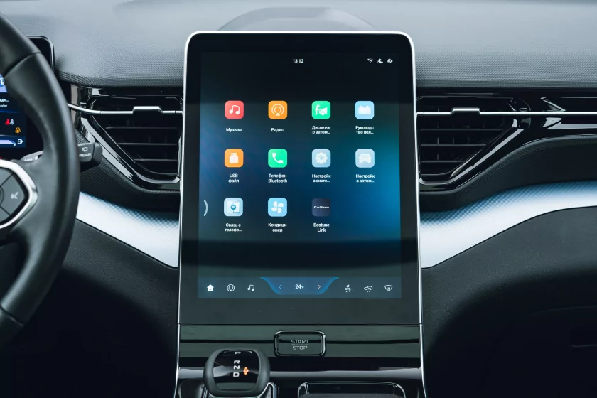 Тестирую автомобиль в базовой комплектации, а не с «полным фаршем». Обзор Bestune T90 — Знакомство. 23