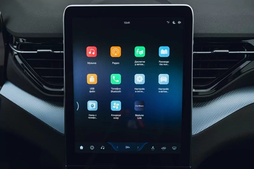 Тестирую автомобиль в базовой комплектации, а не с «полным фаршем». Обзор Bestune T90 — Знакомство. 45