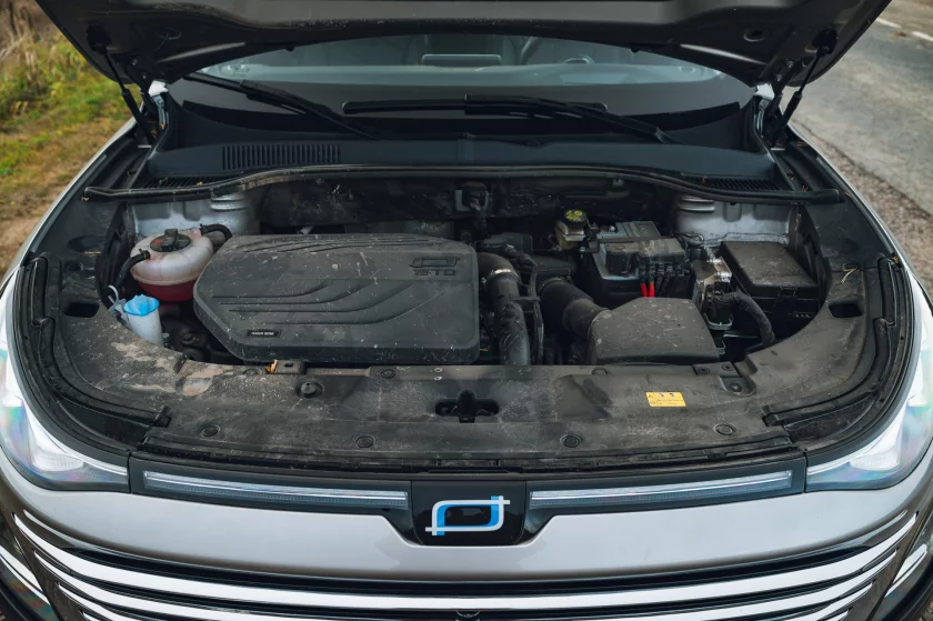 Тестирую автомобиль в базовой комплектации, а не с «полным фаршем». Обзор Bestune T90 — В путь. 2