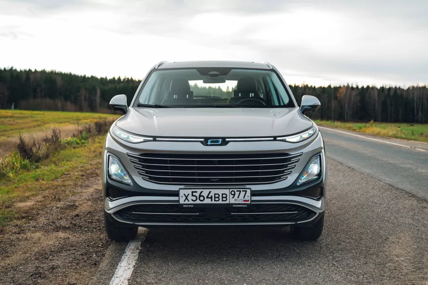 Тестирую автомобиль в базовой комплектации, а не с «полным фаршем». Обзор Bestune T90 — В путь. 4