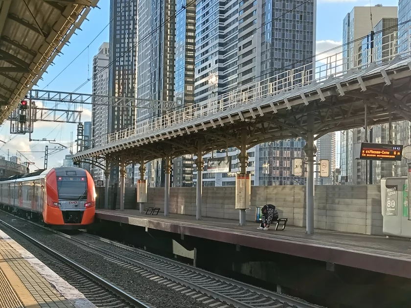 Обзор OPPO A6 Pro с большой автономностью и правильным балансом характеристик