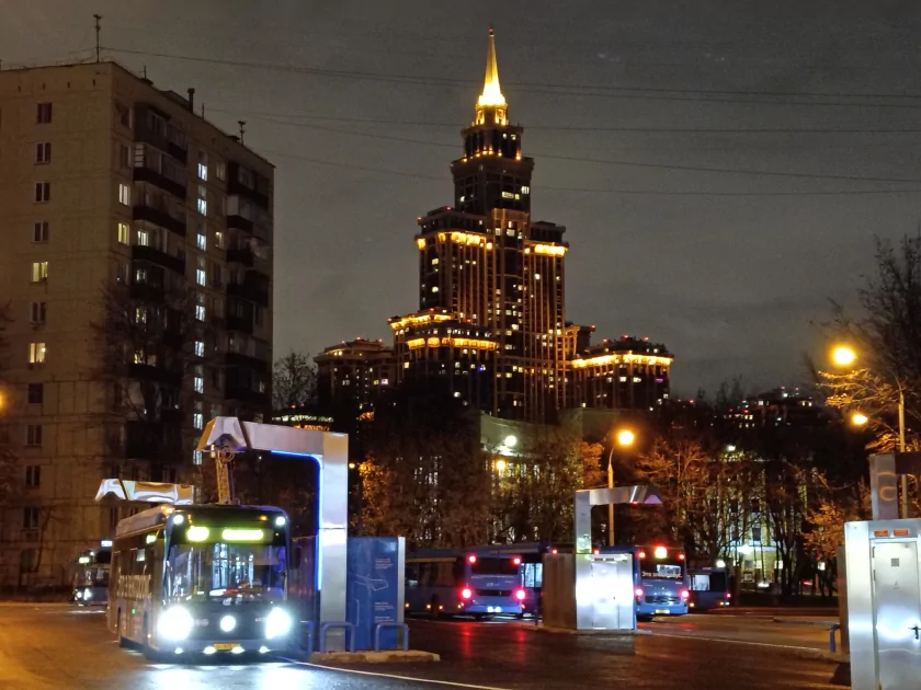 Обзор OPPO A6 Pro с большой автономностью и правильным балансом характеристик