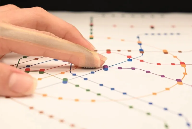 В США создали пластырь, позволяющий «чувствовать» текстуры через экран