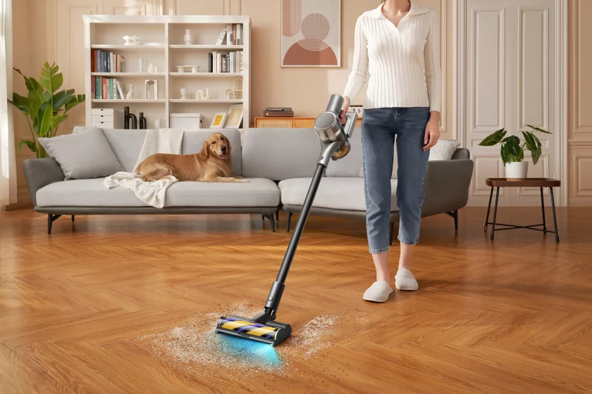 Представлен Dreame R20 Essential — мощный и лёгкий пылесос с подсветкой пыли