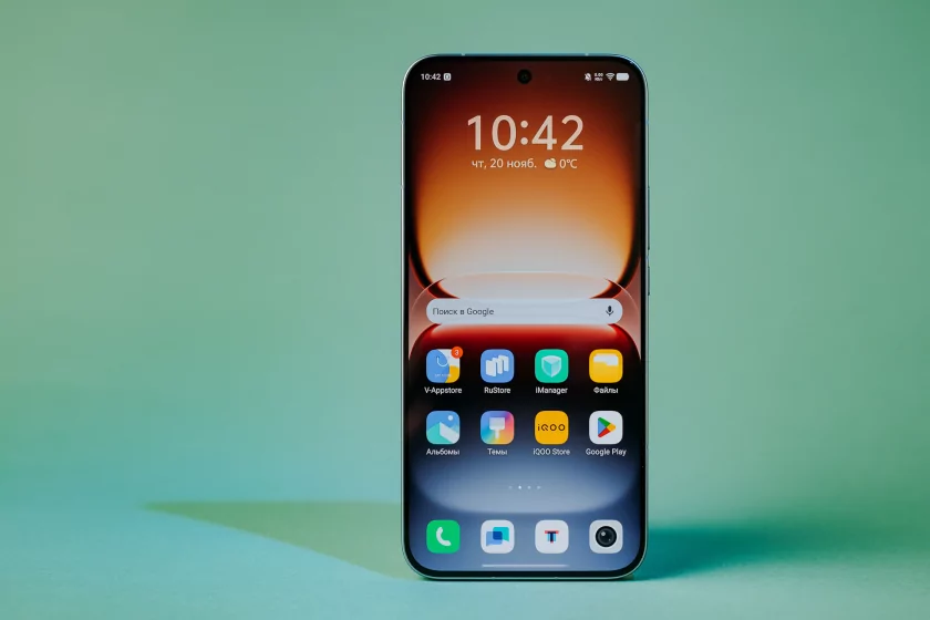 Обзор iQOO 15: доказывает, что хороший флагманский смартфон не должен быть излишне дорогим — Дизайн. 5