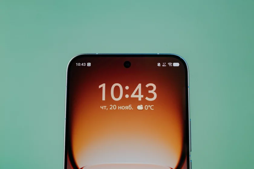 Обзор iQOO 15: доказывает, что хороший флагманский смартфон не должен быть излишне дорогим — Дисплей. 1