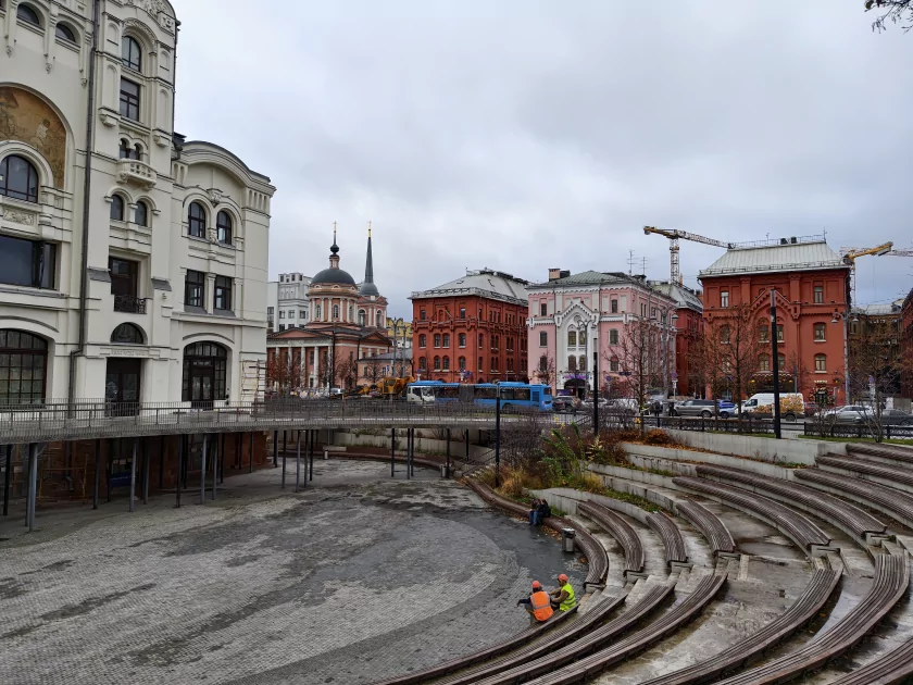 Обзор iQOO 15: доказывает, что хороший флагманский смартфон не должен быть излишне дорогим — Камеры. 18