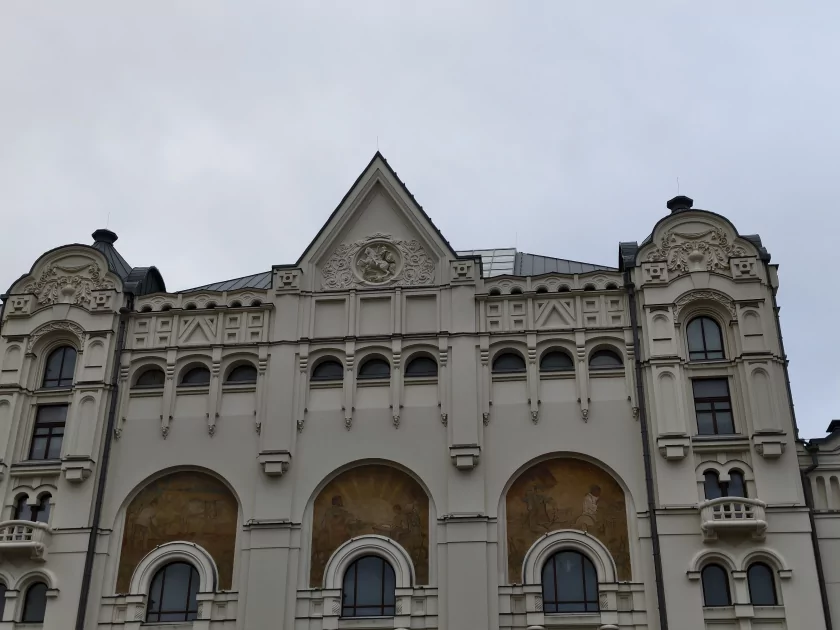 Обзор iQOO 15: доказывает, что хороший флагманский смартфон не должен быть излишне дорогим — Камеры. 24