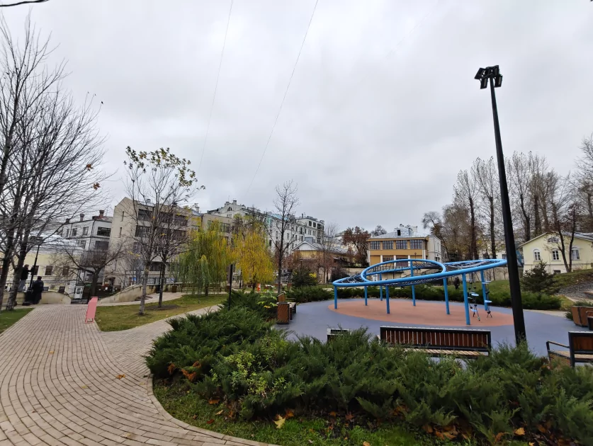 Обзор iQOO 15: доказывает, что хороший флагманский смартфон не должен быть излишне дорогим — Камеры. 32