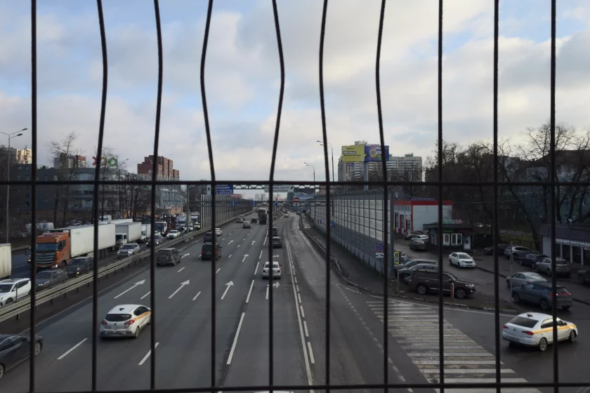 Ловким движением круг превращается в квадрат. Обзор realme GT 8 Pro с кастомизируемым блоком камер — Фотовозможности. 1