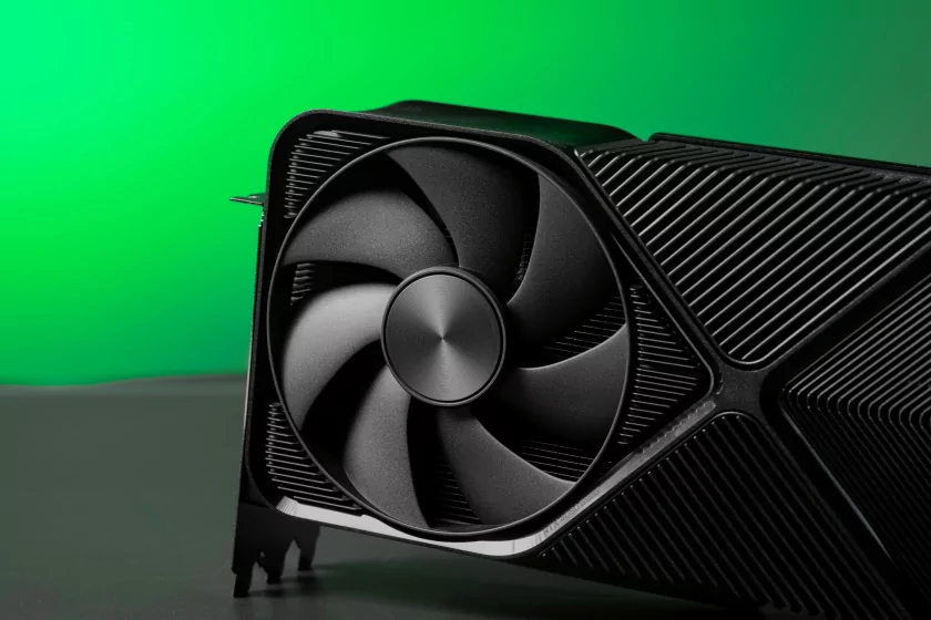 NVIDIA теряет позиции, AMD растёт, а Intel впервые достигла доли в 1% — аналитики про видеокарты