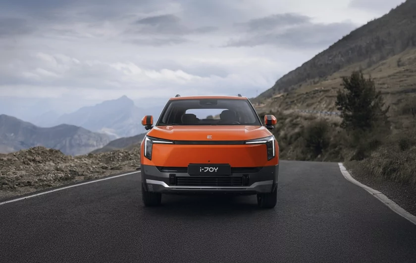 Стали известны цены на отечественный электрокар Evolute i-Joy второго поколения