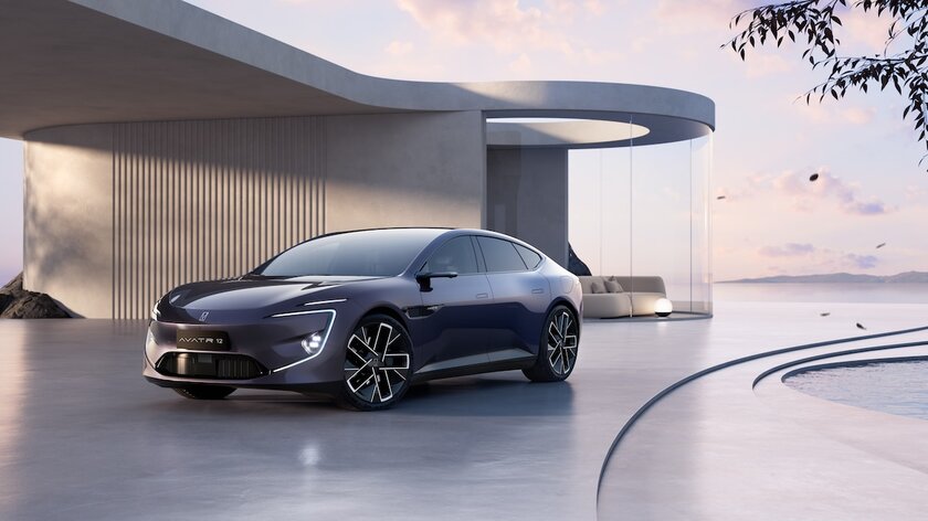 В России стартовали продажи люксового электрокара AVATR 12