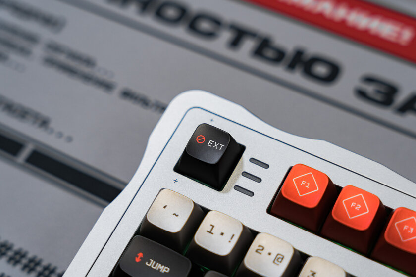 Геймерская клавиатура из алюминия, которую нельзя купить: обзор TORNADO MAX ENERGY x Дарк Проджект — Кейкапы. 5