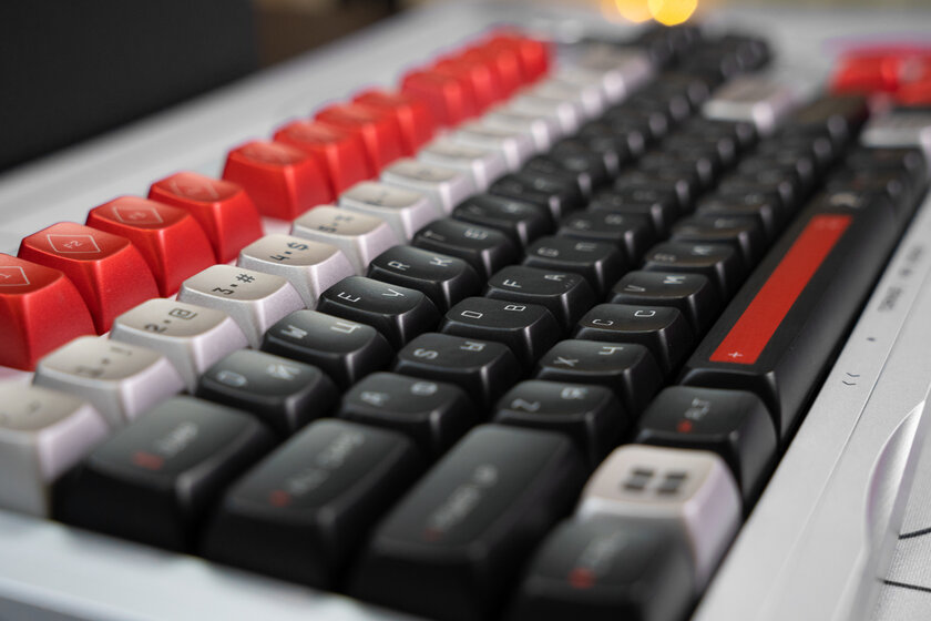 Геймерская клавиатура из алюминия, которую нельзя купить: обзор TORNADO MAX ENERGY x Дарк Проджект — Кейкапы. 3