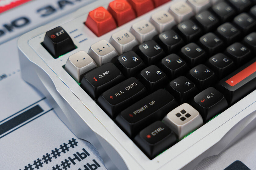 Геймерская клавиатура из алюминия, которую нельзя купить: обзор TORNADO MAX ENERGY x Дарк Проджект — Кейкапы. 2