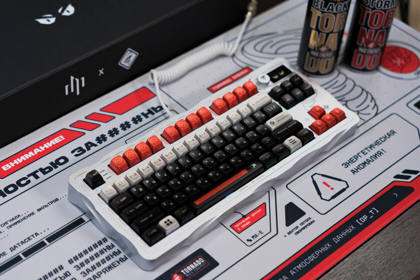 Геймерская клавиатура из алюминия, которую нельзя купить: обзор TORNADO MAX ENERGY x Дарк Проджект — Кейкапы. 1