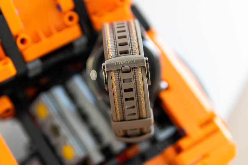 Новогодние подарки из мира высоких технологий: выбираем интересные гаджеты HUAWEI