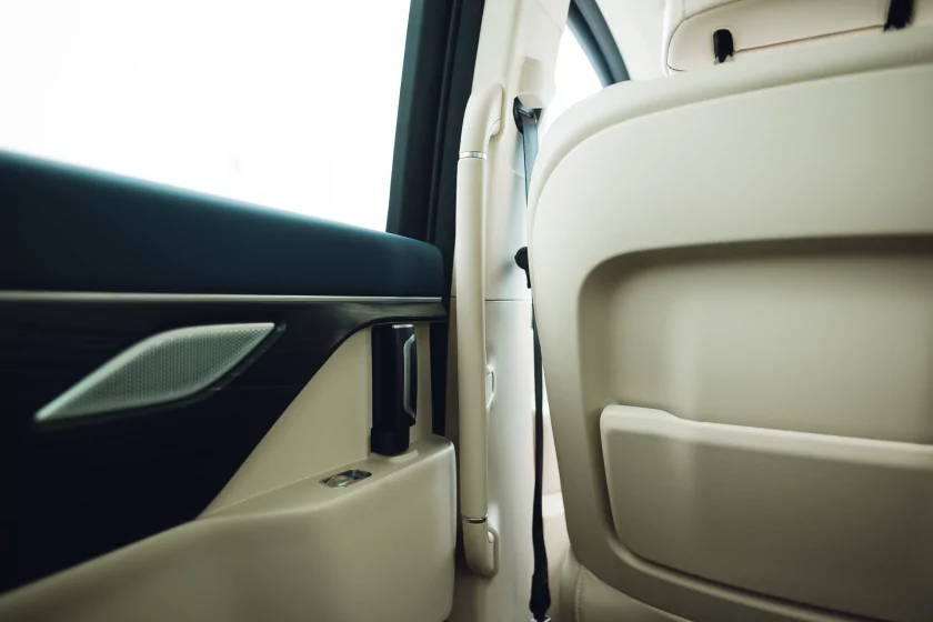 Левитирующее кресло и 7,4 литра расхода: тестирую китайский Wey 80 — Знакомство. 28