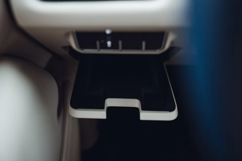 Левитирующее кресло и 7,4 литра расхода: тестирую китайский Wey 80 — Знакомство. 36