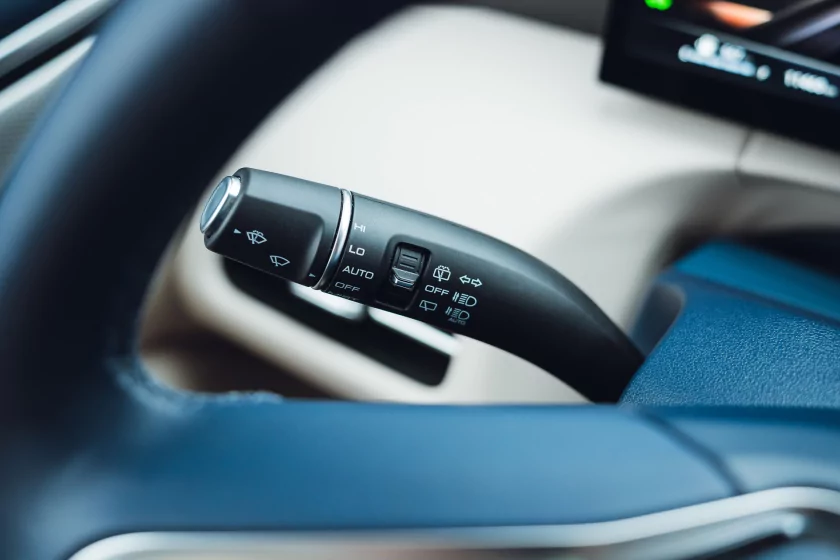 Левитирующее кресло и 7,4 литра расхода: тестирую китайский Wey 80 — Знакомство. 42