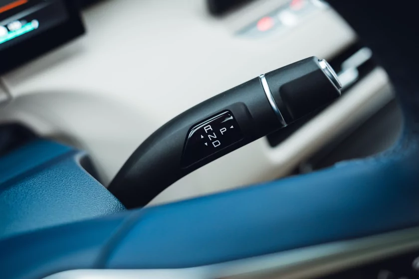 Левитирующее кресло и 7,4 литра расхода: тестирую китайский Wey 80 — Знакомство. 43