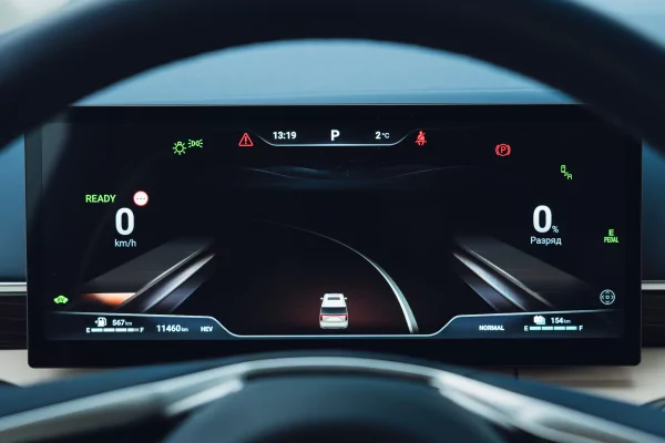 Левитирующее кресло и 7,4 литра расхода: тестирую китайский Wey 80 — Знакомство. 64