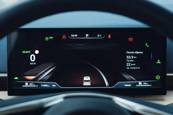 Левитирующее кресло и 7,4 литра расхода: тестирую китайский Wey 80 — Знакомство. 66