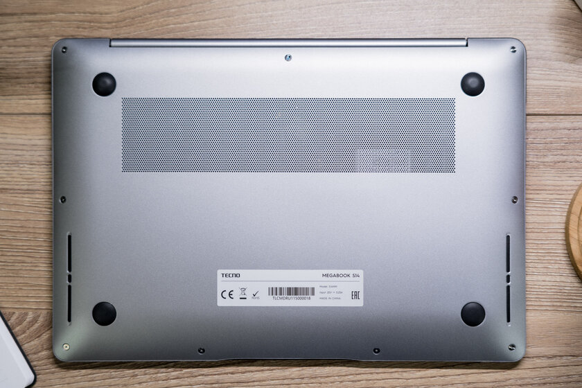 Очень лёгкий ноутбук, на котором действительно можно работать: обзор TECNO MEGABOOK S14 — Дизайн корпуса. 9