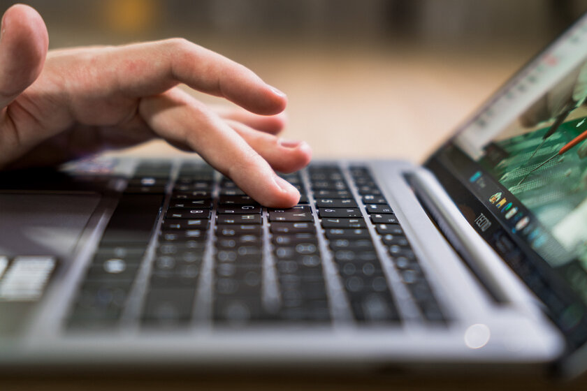 Очень лёгкий ноутбук, на котором действительно можно работать: обзор TECNO MEGABOOK S14 — Автономность и зарядка. 2