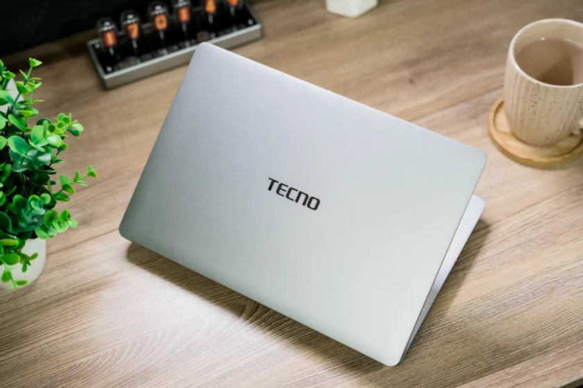 Очень лёгкий ноутбук, на котором действительно можно работать: обзор TECNO MEGABOOK S14 — Дизайн корпуса. 1