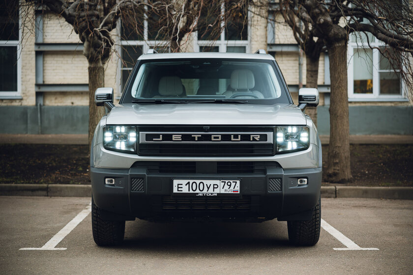 Выглядит как джип, пьет бензин как джип — но это кроссовер. Обзор Jetour T1 в российских реалиях — Знакомство. 1