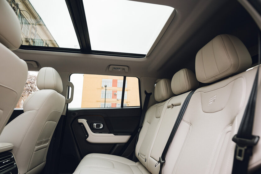 Выглядит как джип, пьет бензин как джип — но это кроссовер. Обзор Jetour T1 в российских реалиях — Знакомство. 20