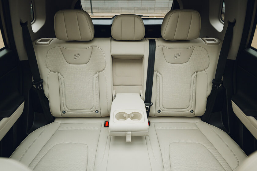 Выглядит как джип, пьет бензин как джип — но это кроссовер. Обзор Jetour T1 в российских реалиях — Знакомство. 22