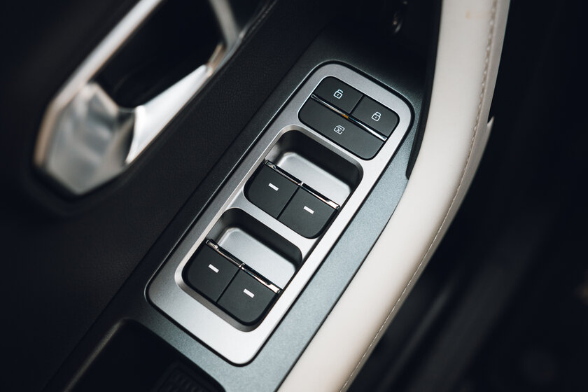 Выглядит как джип, пьет бензин как джип — но это кроссовер. Обзор Jetour T1 в российских реалиях — Знакомство. 74