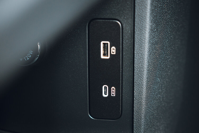 Выглядит как джип, пьет бензин как джип — но это кроссовер. Обзор Jetour T1 в российских реалиях — Знакомство. 76