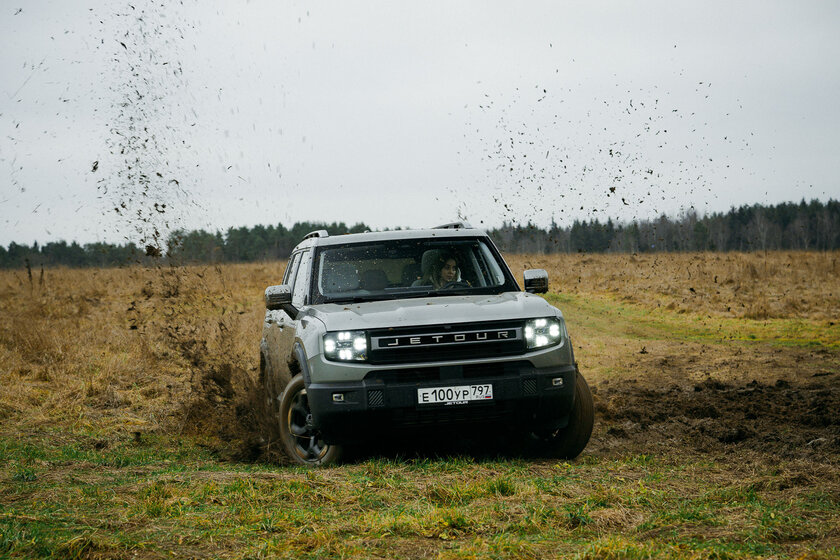 Выглядит как джип, пьет бензин как джип — но это кроссовер. Обзор Jetour T1 в российских реалиях — В путь. 7