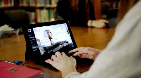 Текстовая трансляция презентации Microsoft Surface