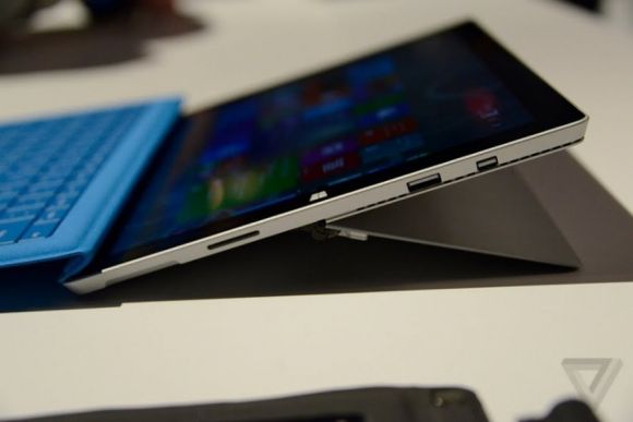 Текстовая трансляция презентации Microsoft Surface