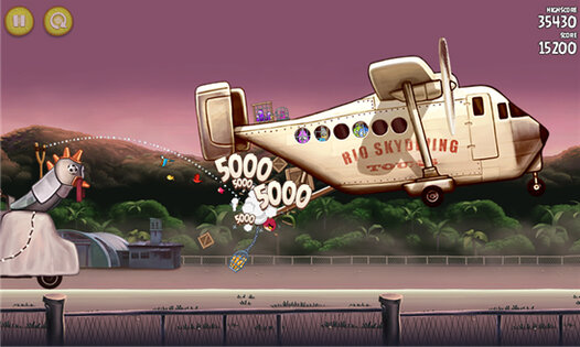 Angry Birds Rio. Скриншот 1