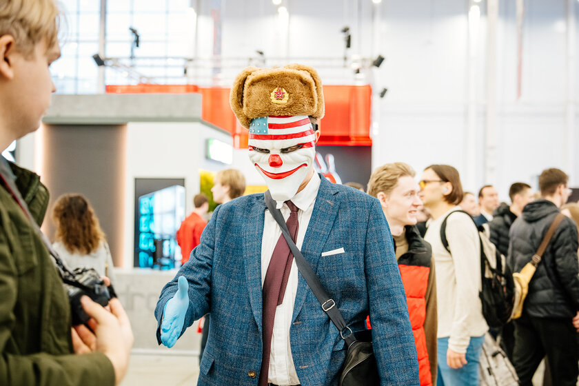 Косплей, яркое железо и видеоигры: как прошёл легендарный «Игромир 2025»