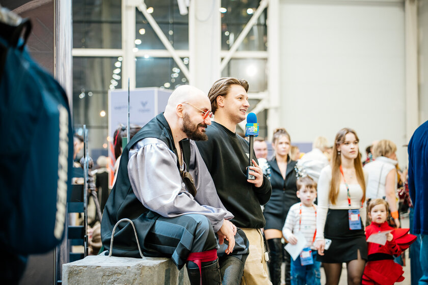 Косплей, яркое железо и видеоигры: как прошёл легендарный «Игромир 2025»