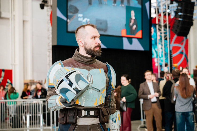 Косплей, яркое железо и видеоигры: как прошёл легендарный «Игромир 2025»