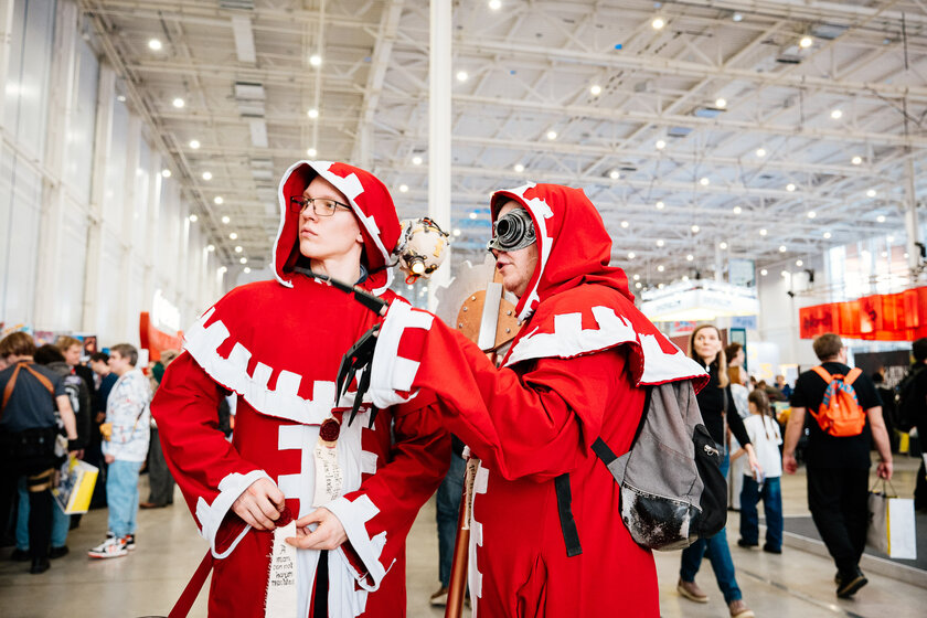 Косплей, яркое железо и видеоигры: как прошёл легендарный «Игромир 2025»