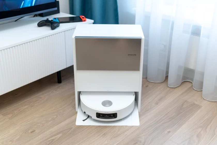 Флагманский робот-пылесос, который сам себя чистит: обзор Dreame Aqua10 Ultra Roller Complete