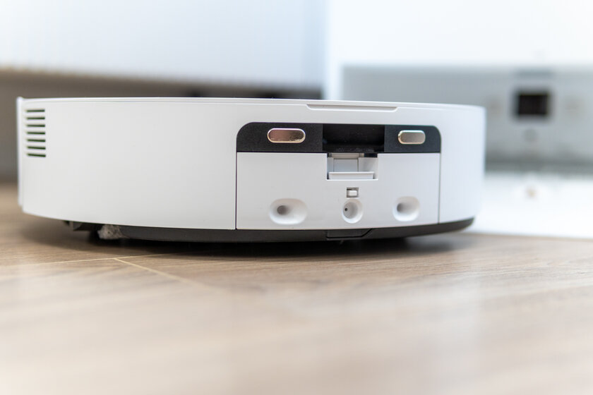 Флагманский робот-пылесос, который сам себя чистит: обзор Dreame Aqua10 Ultra Roller Complete — Дизайн корпуса. 3